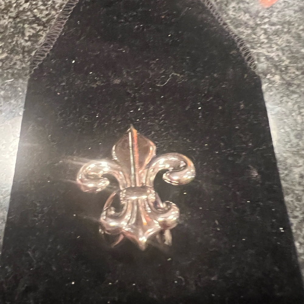 Vintage Celtic piece . Excellent condition.
